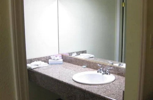 Barstow Hotel | Desert Inn Motel