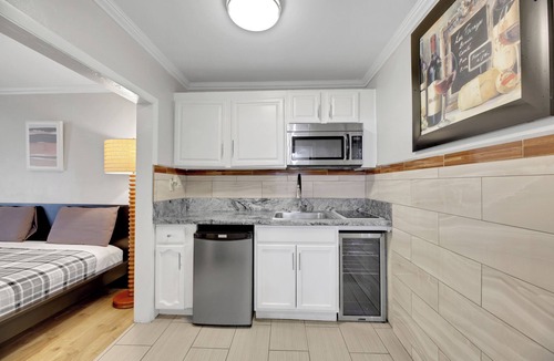 Downtown Las Vegas Hotel | Desert Moon Motel