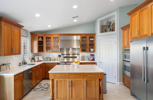 Sunset Ridge House | Desert Oasis! Heated Pool-BBQ-Star Wars Game Room-Fire Pit-Fully Stocked Home