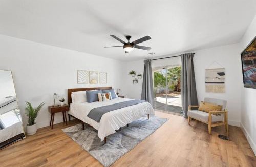 Desert Hot Springs House | Desert Oasis-Large Pool & Spa, Firepit, Gameroom, Hammocks