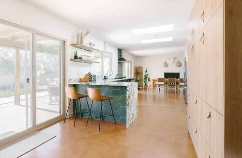 Casas Adobes West House | Desert Oasis: Mountain Views, Fire Pit & Hot Tub
