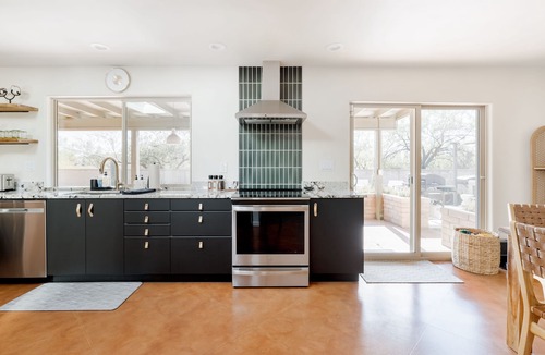 Casas Adobes West House | Desert Oasis: Mountain Views, Fire Pit & Hot Tub