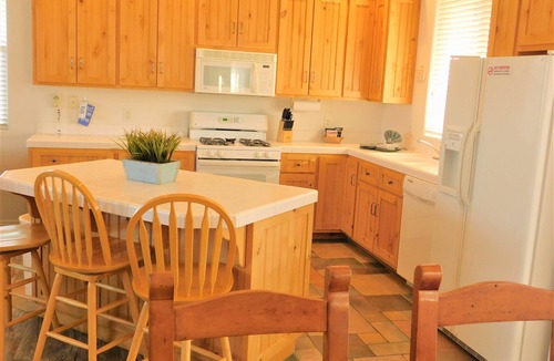 St. George Condo | Desert Ocean 1711 with Water Park, Family Friendly