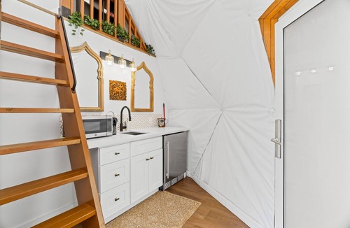 Paige Cabin | Desert Rose-Luxury Glamping