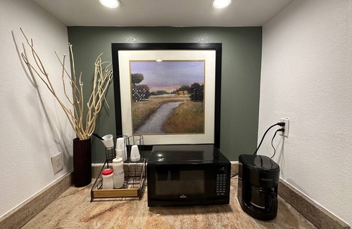 Northeast Heights Hotel | Desert Sands Inn & Suites