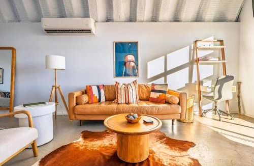 Marfa House | Desert Sky - Modern Oasis on 5 Acres in Marfa