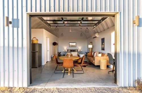 Marfa House | Desert Sky - Modern Oasis on 5 Acres in Marfa