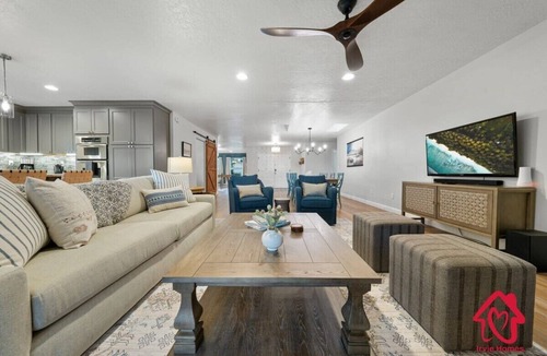 Cibola Addition House | Desert Skyline Getaway Single-Story 3 Kings