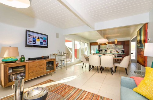 Racquet Club Estates House | Desert Starr - Remodeled Mid Century