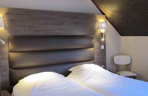 Chamboulive Hotel | Deshors Foujanet