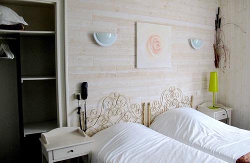 Chamboulive Hotel | Deshors Foujanet