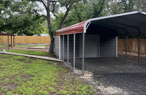 Camp Wood House | Desi's Hill Country Hideaway