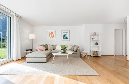 Kreuzlingen Apartment | DESIGN-APARTMENT 1 !Gratis parken, Free Parking!
