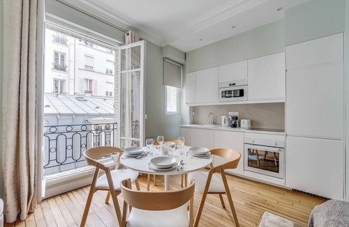 Batignolles Apartment | Design Apartment 1BR/4P - Monceau