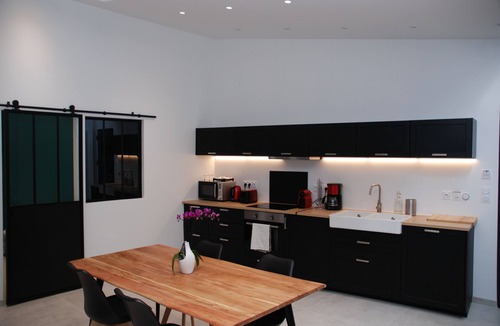 Montreuil-sur-Mer Apartment | Design apartment number 12 with courtyard view