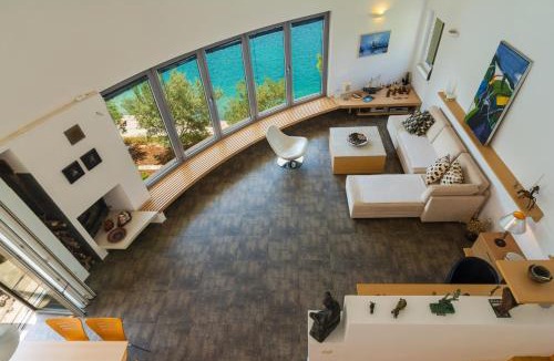 Bobovisca Villa | Design&Art Seafront Villa