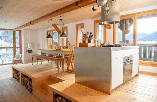 Riom-Parsonz House | Design chalet with Alpine panorama