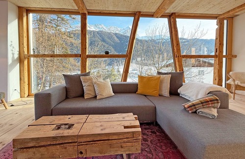 Grisons Ski Chalet | Design chalet with Alpine panorama