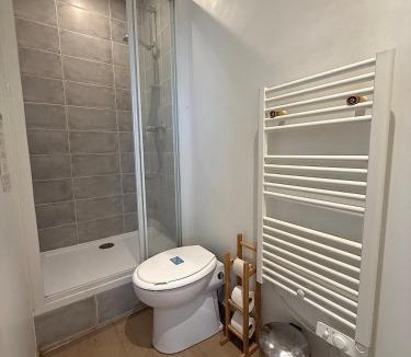 Dreux Apartment | Design & Connecté : Studio Neuf au Pied de la Gare