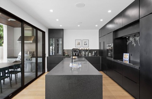 Liberty City House | Design District Lux Villa w/Pool, Billiards&More