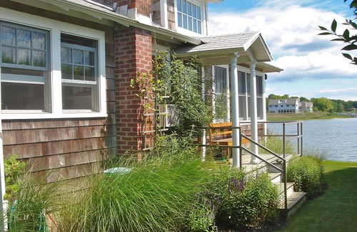 Noyack Cottage | Design House Beachfront Cottage