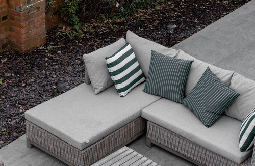 Eton Cottage | Design-Led- 2xSuper-King Beds- Ensuites- W Parking