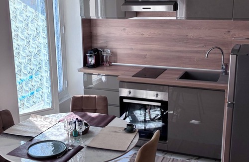 Cœur de Ville Apartment | Design & Serenity : T2 de 40m2 Refait à Neuf, Ideal location, Grand confort