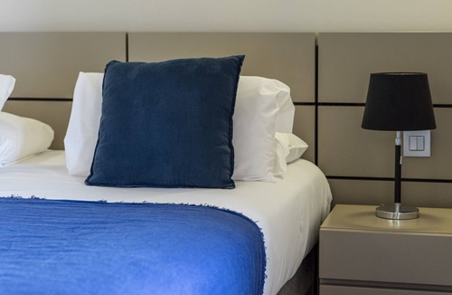 Santa Giulia Apartment | Design Studio private terrace Santa Giulia beach