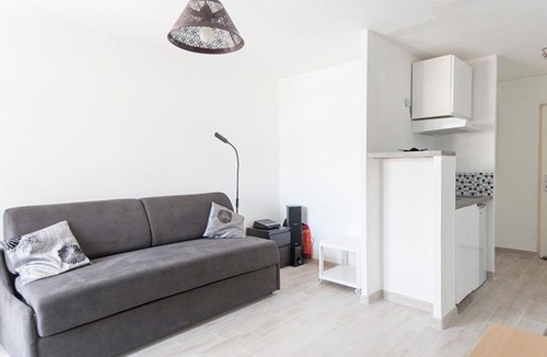 Lodi Apartment | Design studio with BALCONY in MARSEILLE