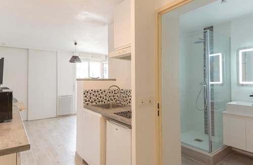 Lodi Apartment | Design studio with BALCONY in MARSEILLE