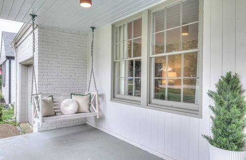 Inglewood House | Designer 1930s Cottage in East Nashville w/Luxe Furnishings, Porch Swing, Garage