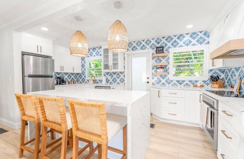 Ocean Ridge House | Designer 2BR 5 Homes to Beach Coastal Luxe
