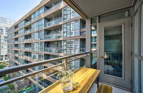 CityPlace Apartment | Designer 2BR Downtown Condo, Rogers Center