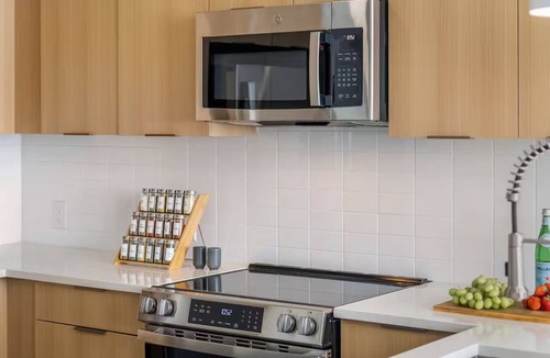 White Plains Apartment | Designer 2BR | Gym, Parking