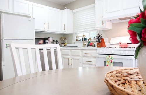 Wake Forest House | Designer 3BR Downtown Walk Luxury Adjustable Vibration Bed