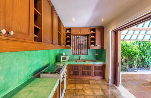 Sanur Kauh Villa | Designer 4BR Luxury Villa Close to the Beach