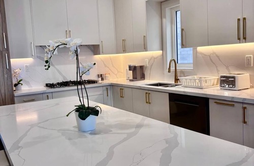 Markham House | Designer 5BR Luxury Residence w/Private Elevator