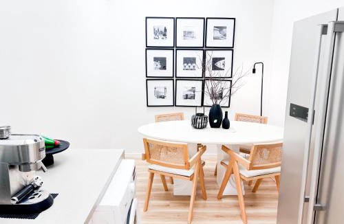 Albany Apartment | Designer Apartment