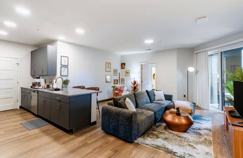 Downtown St. Louis Apartment | Designer Apt: Walk to Busch Stadium, Free Parking