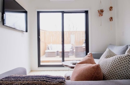 Virgil House | Designer Cottage! Steps from Popular Wineries!