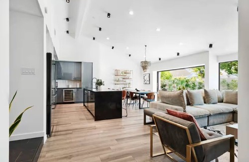 Fountain Valley House | Designer Concept Villa in OC