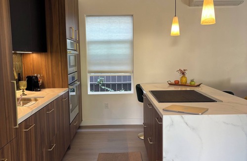 Middletown Cottage | Designer Cottage in the Historical San Diego Area