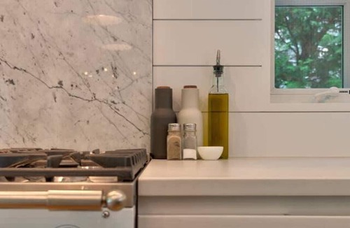 East Hampton North House | Designer East Hampton Farmhouse - Bike to Amagansett, Ocean Beaches, Pool Open