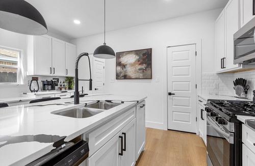 South Dallas - Fair Park House | Designer Event Open Luxurious 6BD Retreat