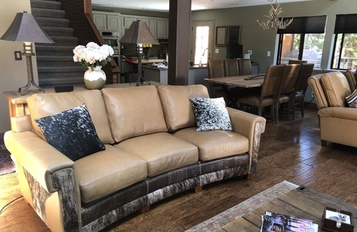 Cedar Flat House | Designer Furnishings, sunny deck, hot tub, chef's kitchen, private beach & pier