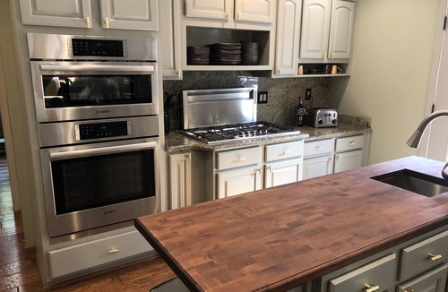 Cedar Flat House | Designer Furnishings, sunny deck, hot tub, chef's kitchen, private beach & pier