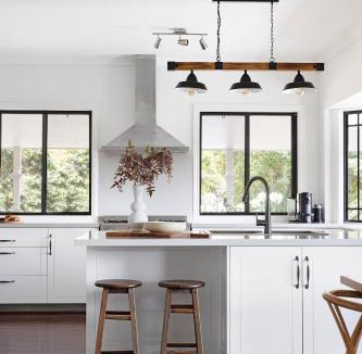 Mapleton House | Designer Hinterland Escape with Breathtaking Views