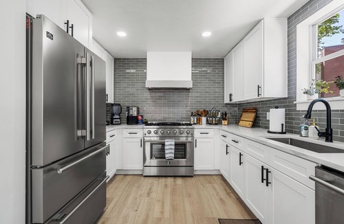 Cottonwood Heights House | Designer house 20 mins from 4 ski resorts & Salt Lake downtown