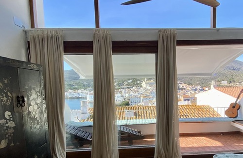 Portlligat House | Designer house with parking and panoramic views