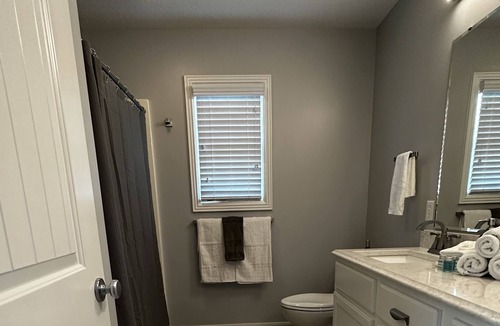 Leo-Cedarville House | Designer Leo Home 3 Bed 2.5 Bath